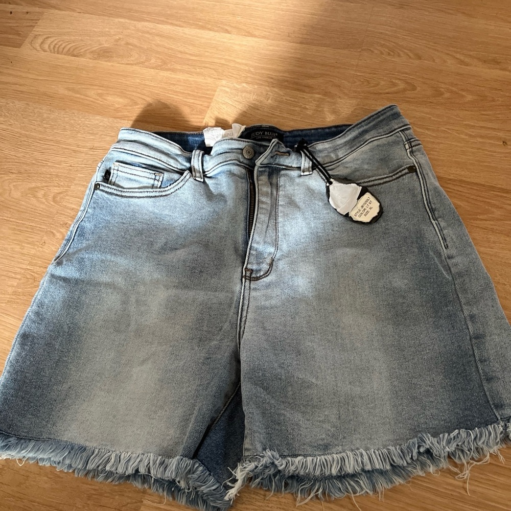 Judy Blue Relaxed Fit Blue Jean Shorts